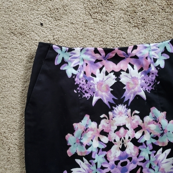 Mossimo Black Purple Floral Pencil Skirt Stretch 2 - Picture 6 of 6